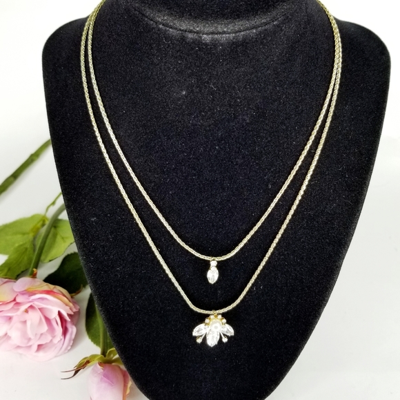 Banana Republic Double Strand Crystal Bee Necklace - Picture 6 of 10